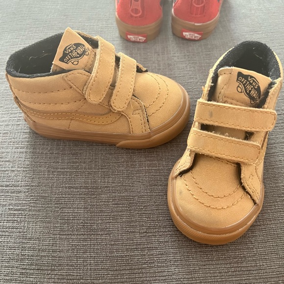 2 pair of Vans - Picture 2 of 3